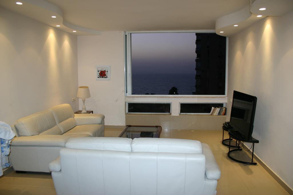 Ocean View Luxury Apartment 内坦亚 外观 照片